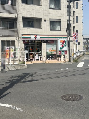 コンビニ　セブン-イレブン 横浜長津田駅前店（コンビニ）まで718m