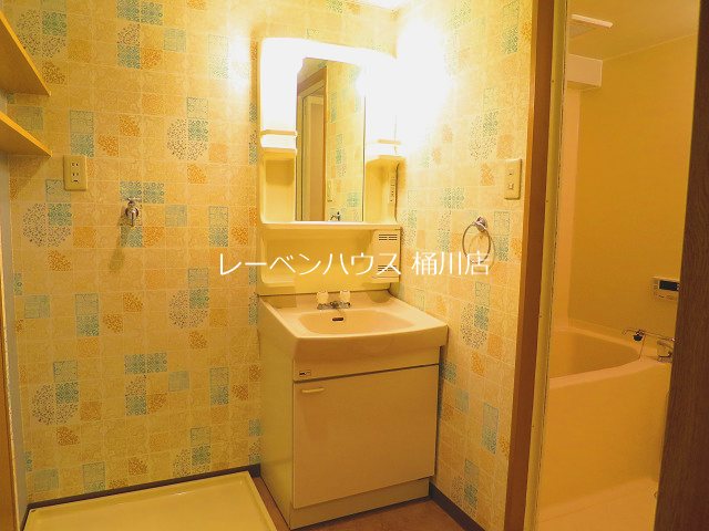 洗面設備　レーベンハウス桶川店へ　048-787-5511