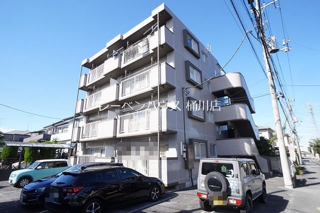建物外観　レーベンハウス桶川店へ　048-787-5511