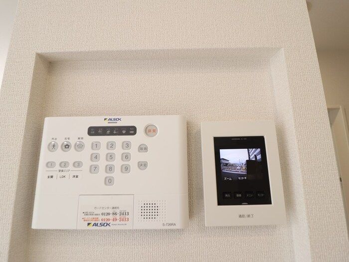 セキュリティ　モニター付きインターホンです