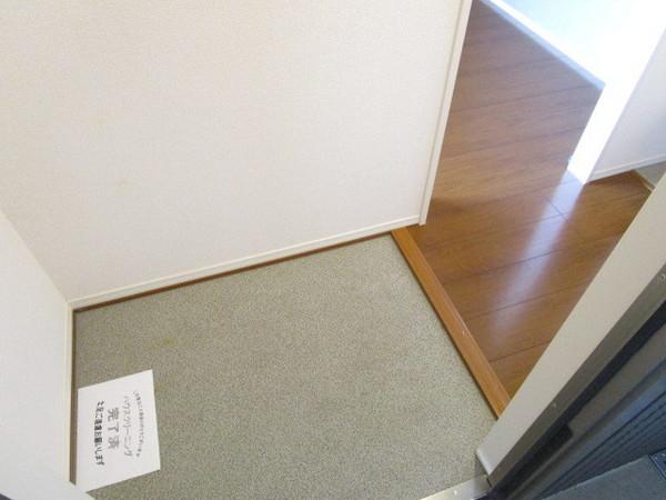 玄関　同物件別室