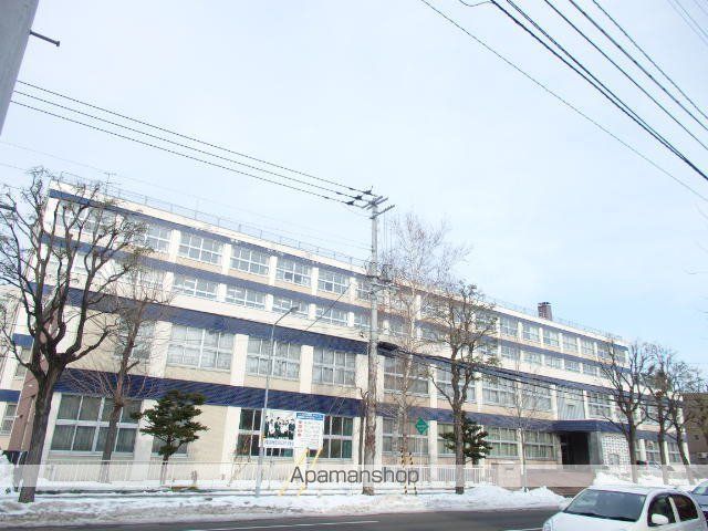 高校・高専　札幌静修学園（高校・高専）まで92m