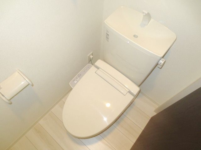 トイレ　シャワートイレ