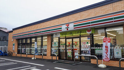 コンビニ　セブンイレブン札幌北郷6条店（コンビニ）まで422m