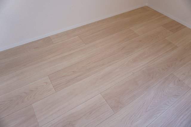 居室・リビング　開放感のあるゆったりとしたお部屋です※同仕様