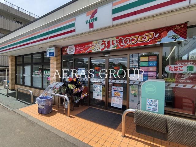 コンビニ　セブン-イレブン 横浜菅田町店（コンビニ）まで331m