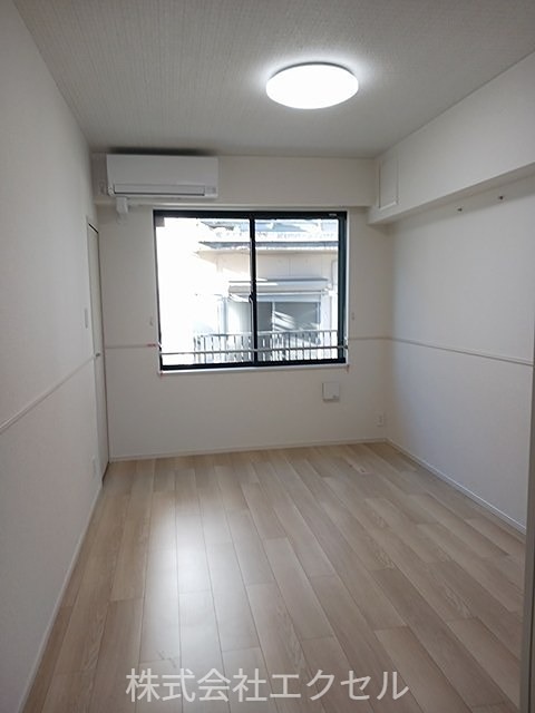 その他部屋・スペース　フローリングの室内です。