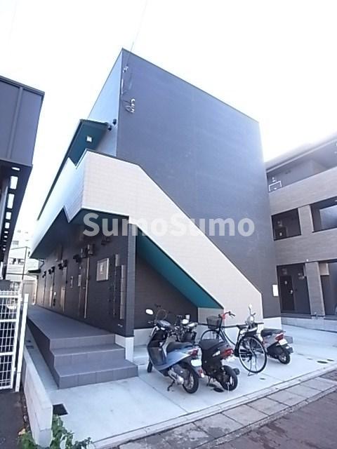 建物外観　外観は落ち着いています