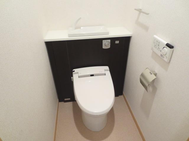 トイレ　トイレ　ウォシュレット