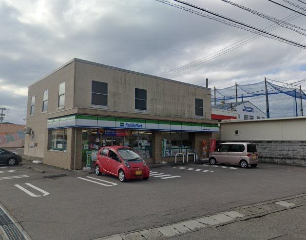 コンビニ　ファミリーマート徳島南沖洲五丁目店（コンビニ）まで538m
