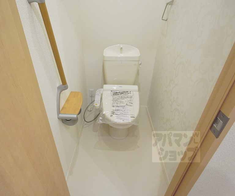 トイレ　ウォシュレット付き！