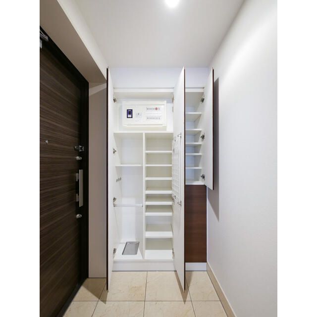 玄関　同タイプ部屋　参考写真です