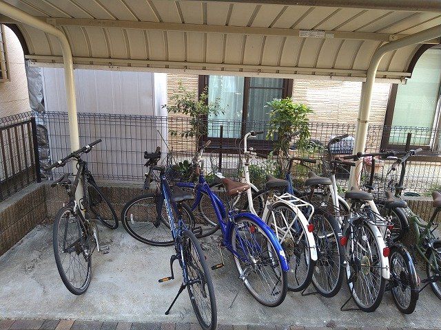 その他共有部分　駐輪場　原付＆自転車のみ駐輪可能