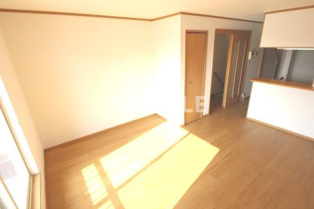 コーポ勢多II番館の居間写真