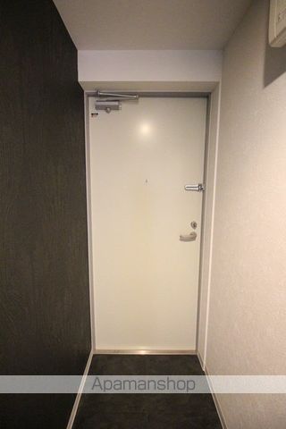 地下鉄東西線 西１８丁目駅 徒歩4分 10階建 築13年の玄関写真