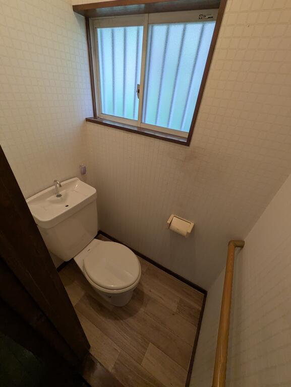 榛原萩原一戸建のトイレ写真