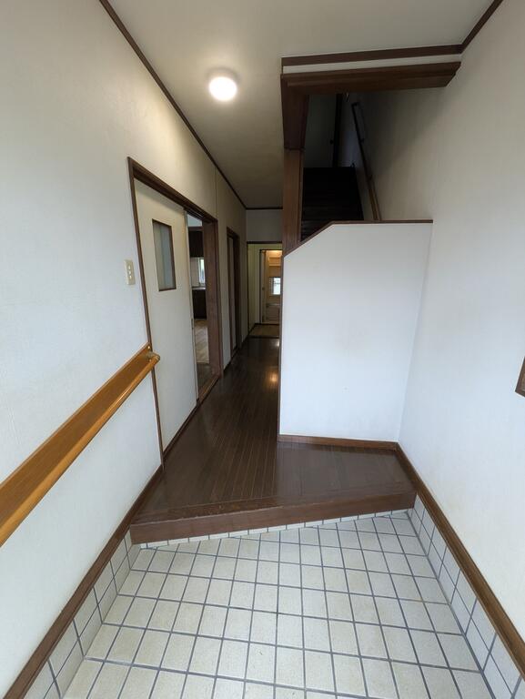 榛原萩原一戸建の玄関写真