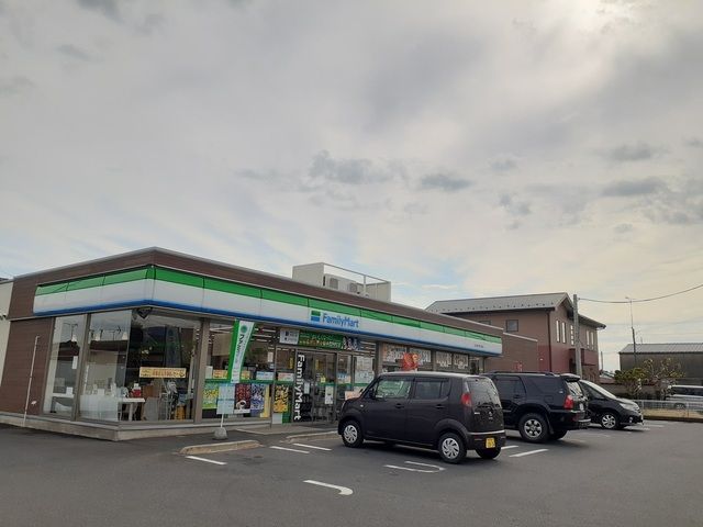 コンビニ　ファミマ　日立桜川四丁目店（コンビニ）まで800m