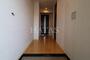 玄関　同物件別部屋です。