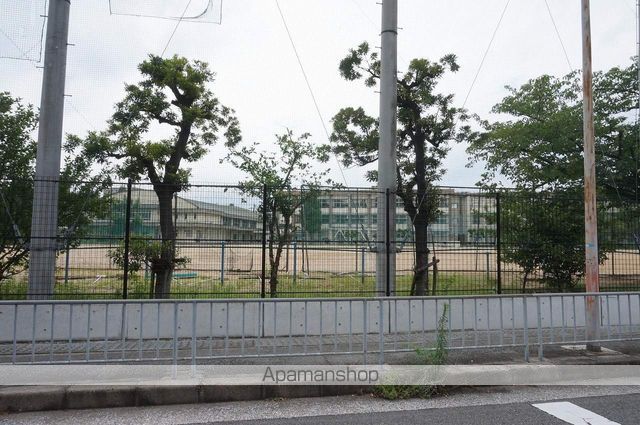中学校　第四中学校（中学校）まで577m