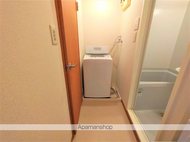 レオパレスフォーティーンの風呂写真
