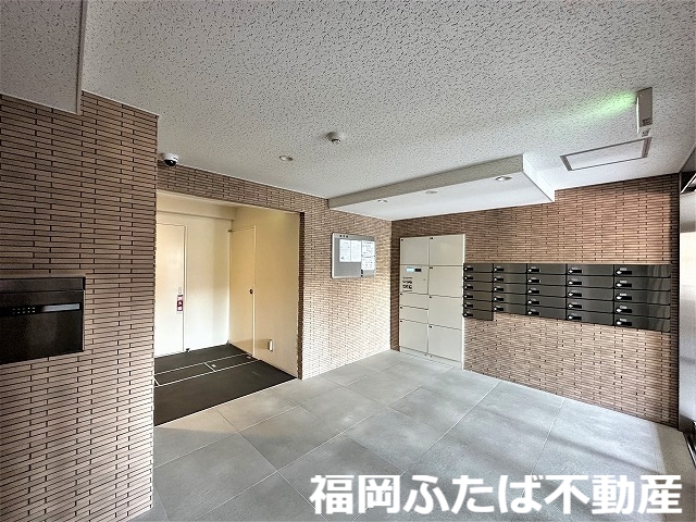 ソシオス春日駅前の外観写真