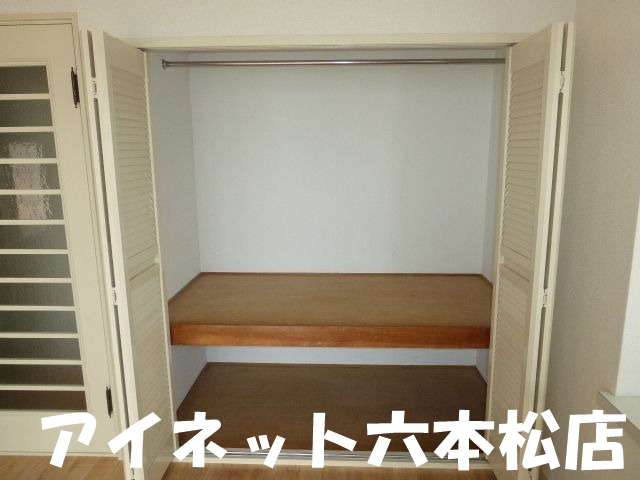 地下鉄七隈線 七隈駅 徒歩5分 2階建 築38年の内装写真
