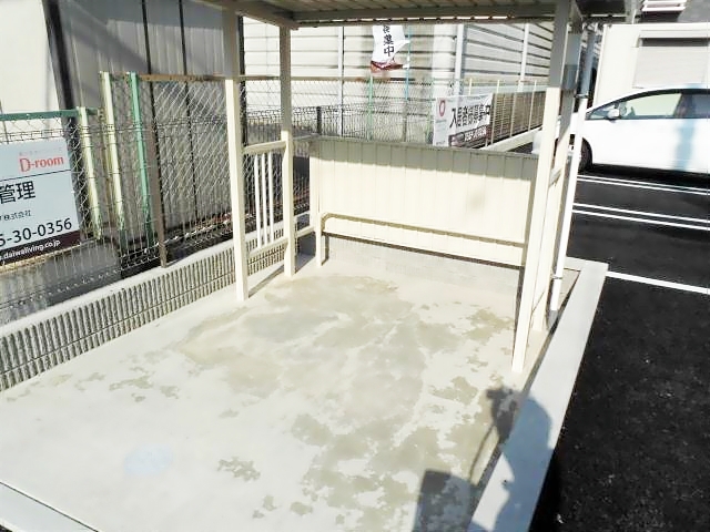 駐車場　駐輪場