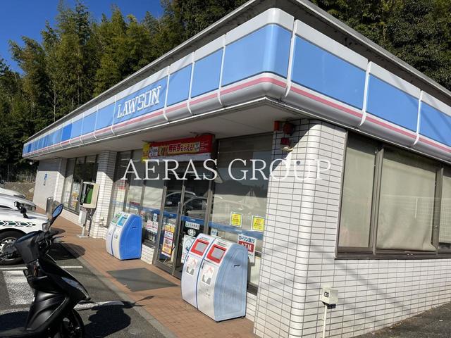 コンビニ　ローソン 横浜池辺町店（コンビニ）まで103m