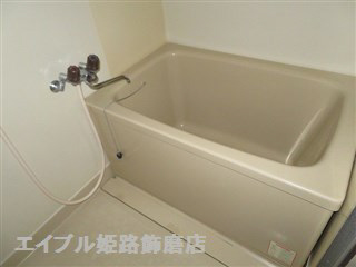 ジュネス伊伝居IIの風呂写真