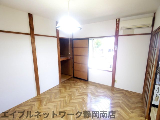その他　個人の部屋や寝室として使える洋室です