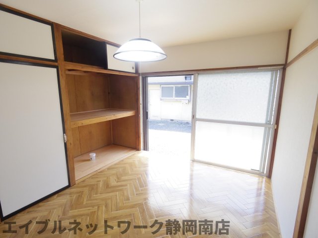 居室・リビング　居間です