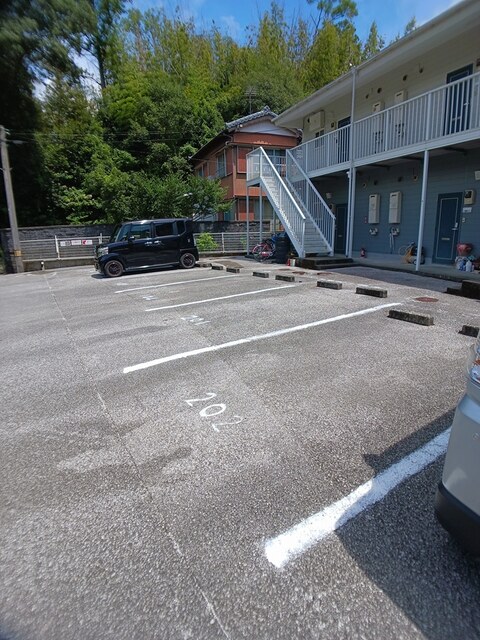駐車場　駐車場
