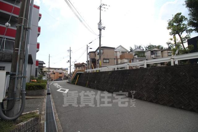 阪急宝塚線 岡町駅 徒歩20分 4階建 築37年の周辺写真