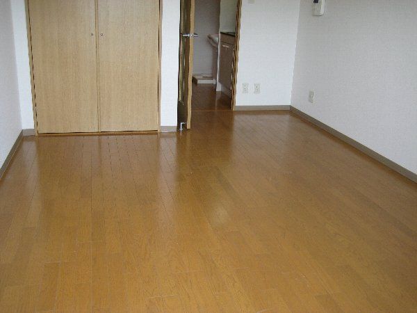 ベル・ステージ竹の山Iの居間写真