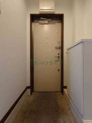 ミニヨン荻窪の玄関写真