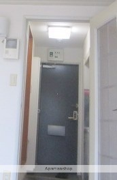 小田急線 経堂駅 徒歩12分 2階建 築37年の玄関写真