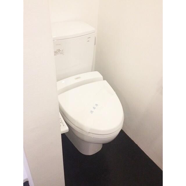 ラグゼナ東高円寺のトイレ写真
