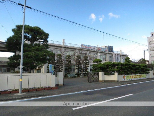 高校・高専　愛媛県立長浜高等学校（高校・高専）まで3000m