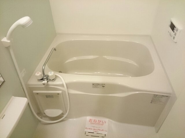 バス・シャワールーム　お風呂で日々の疲れを落としましょう
