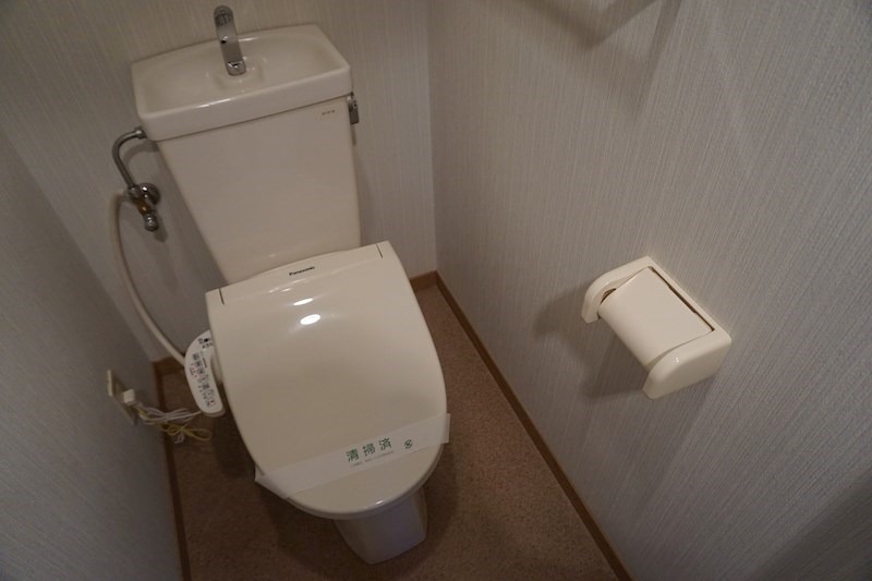 トイレ　別号室