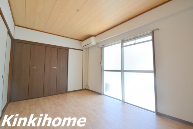 居室・リビング　写真は別のお部屋です。※現況を優先