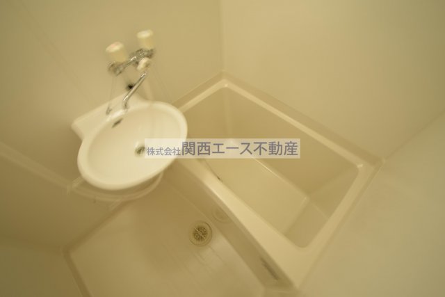 レオパレスエルヴェールサンクの風呂写真