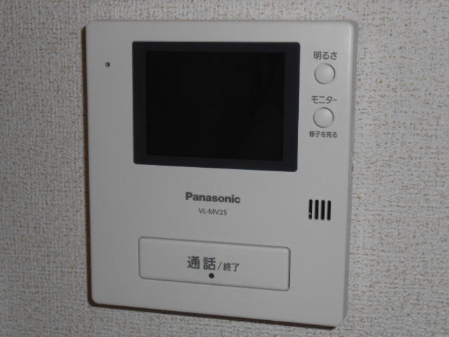 セキュリティ　カラーＴＶモニター付インターホン完備