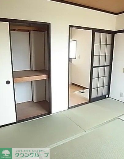 ＪＲ相模線 北茅ケ崎駅 徒歩10分 2階建 築38年の居間写真
