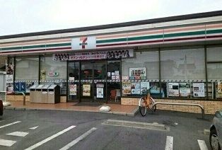 コンビニ　セブンイレブン（コンビニ）まで450m