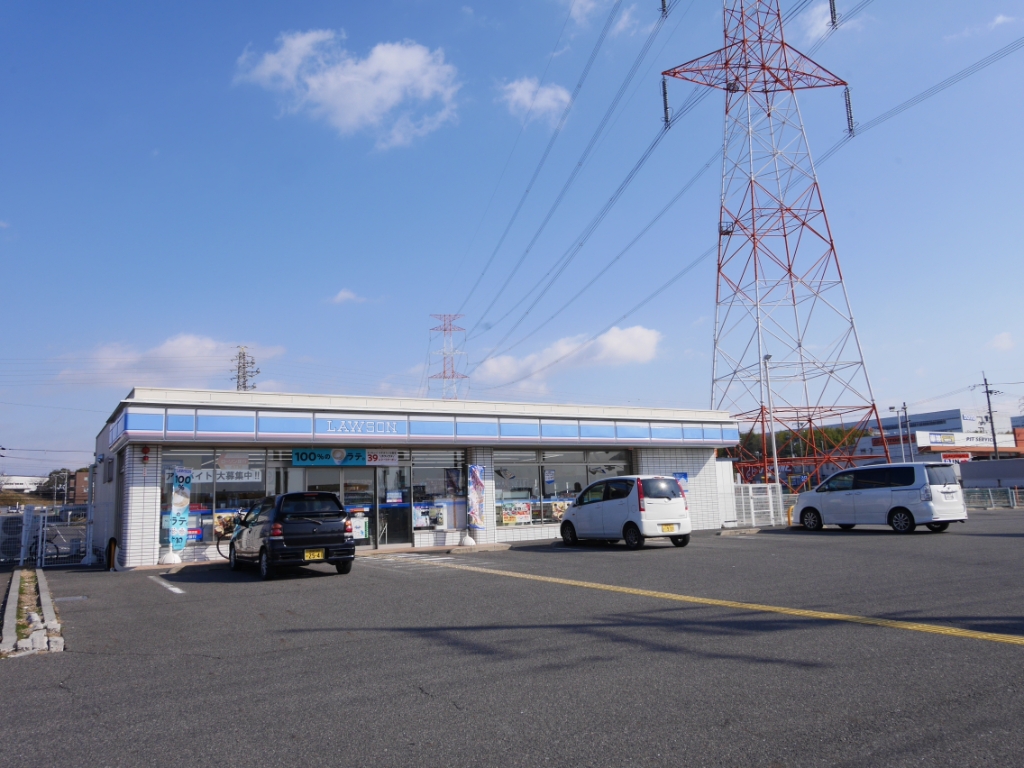 コンビニ　ローソン 水口北泉一丁目店（コンビニ）まで294m