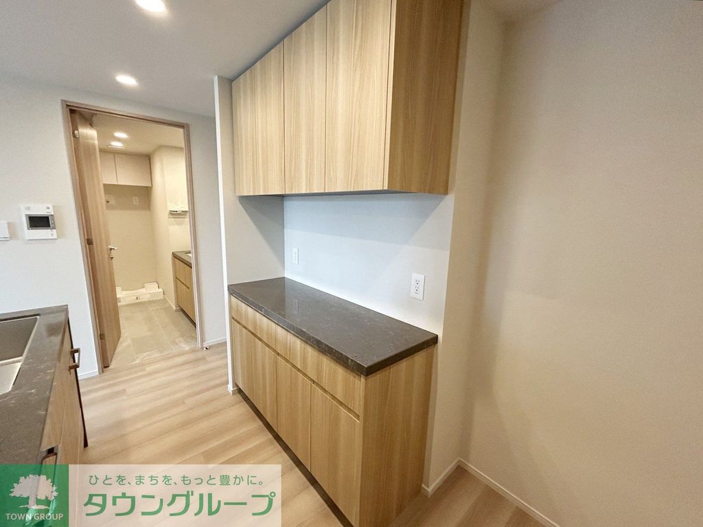 収納　カップボード