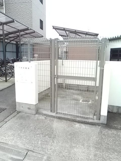 Shoeless春日の外観写真