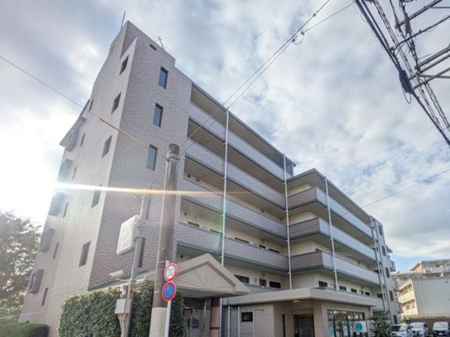 Shoeless春日の外観写真